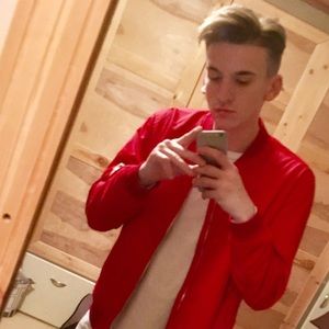 Meet your Posher, Isaac