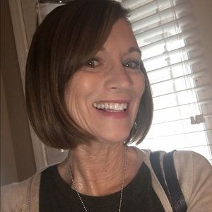 Meet your Posher, Pamela