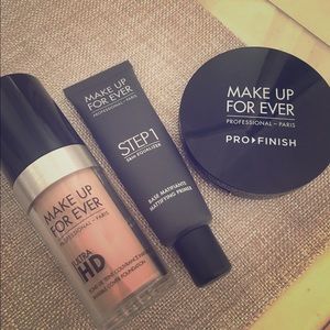 MAKEUP FOREVER SET