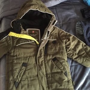 Olive green winter jacket size 4t