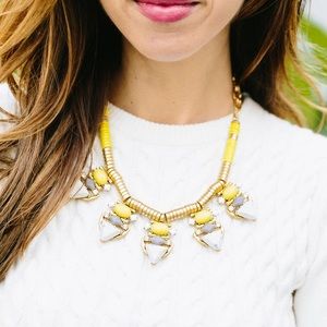 Cute Stella & Dot Pavilion Necklace 💛