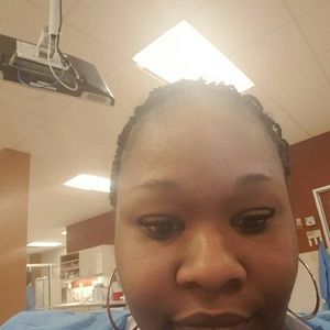 Meet your Posher, Cassandra