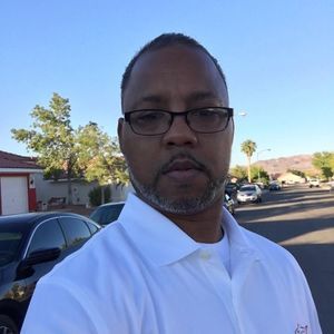 Meet your Posher, Dee