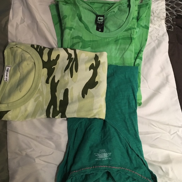 Bundle t-shirts Last day going to good will Friday. - Picture 1 of 4