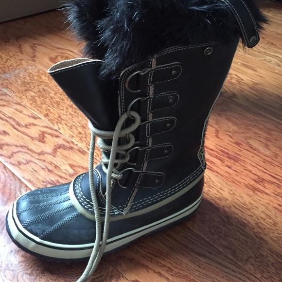 Sorel 8.5 winter boots - Picture 4 of 4