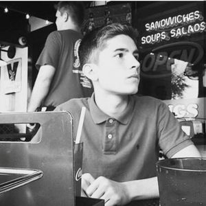 Meet your Posher, Aaron