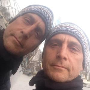 Meet your Posher, Tristan