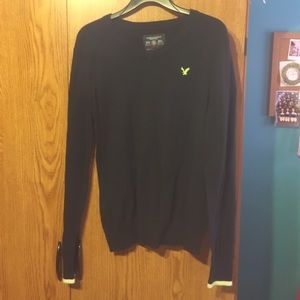 American eagle mens v neck sweater size M