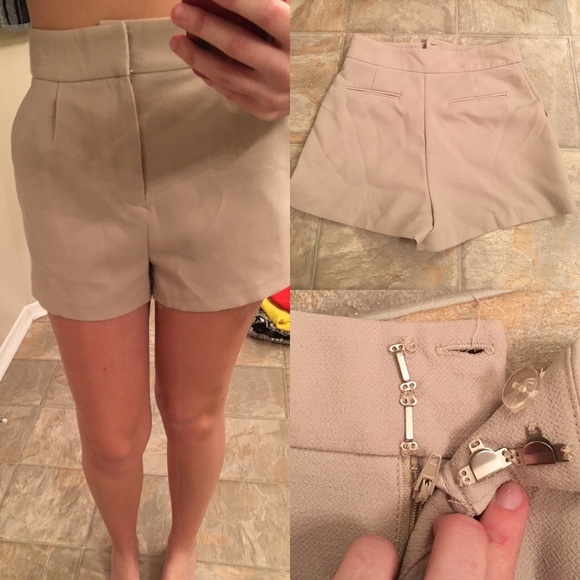 Forever 21 khaki trouser shorts - Picture 1 of 1