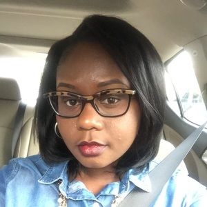 Meet your Posher, Sakina