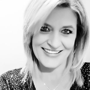 Meet your Posher, Angie