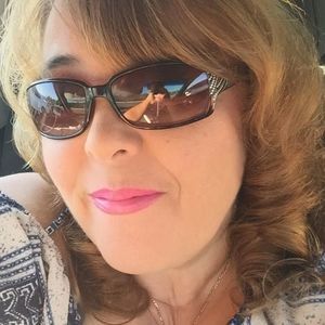 Meet your Posher, Teresa
