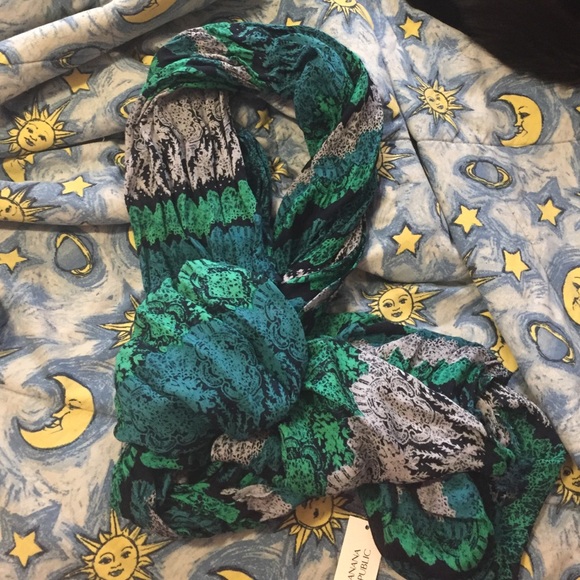 Banana Republic pashmina new with tags - Picture 1 of 2