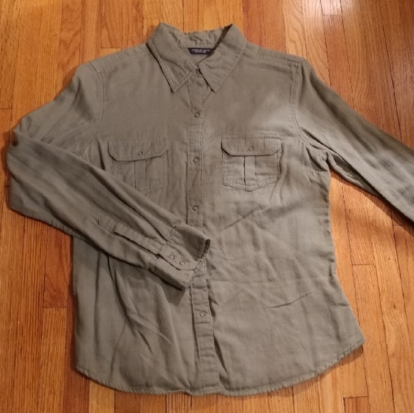 American Eagle Button Down