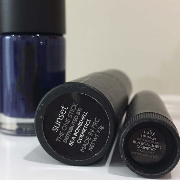 ✨FREE✨ New and Swatched Bombshell cosmetics - Picture 3 of 3