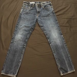 GAP 1969 Standard Taper Jeans!