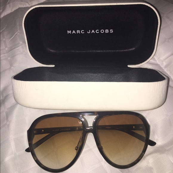 Marc Jacobs tortoise aviators