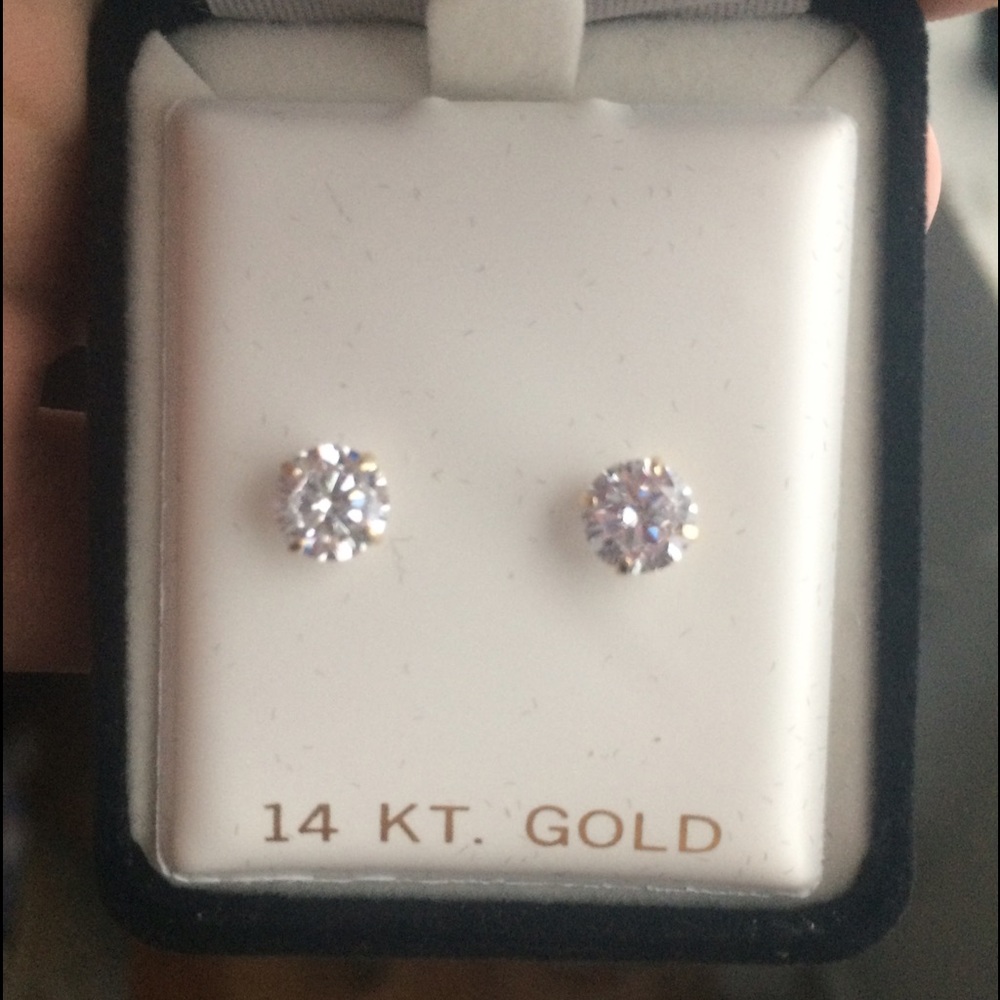 🎉2.0Ct Simulated Diamond 14K Yellow Gold Stud - Picture 6 of 6