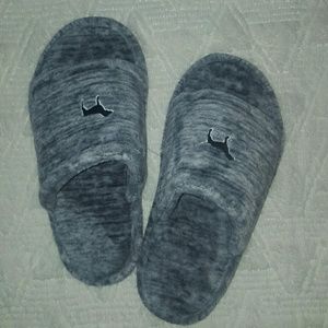 *SOLD ON MERC* NWOT VS PINK Slippers