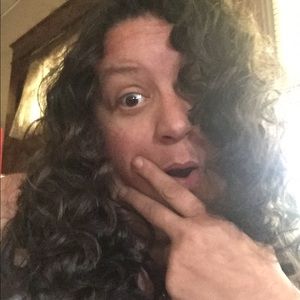 Meet your Posher, Stacy