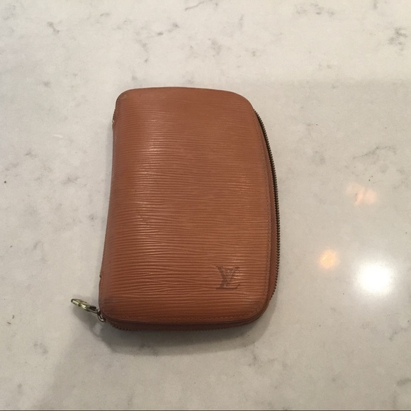 Louis Vuitton Tan Epi Leather Zipper Wallet