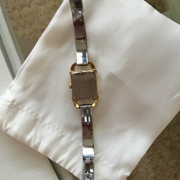 Timex ladies watch - Picture 2 of 3