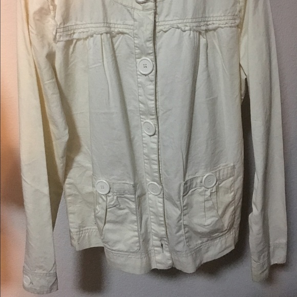 💕Cream jacket✨ - Picture 2 of 2