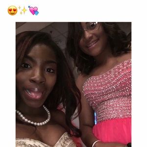 Meet your Posher, Raquel