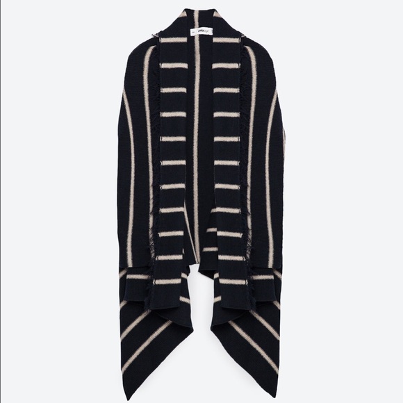 Zara Shawl Cape - Picture 3 of 4