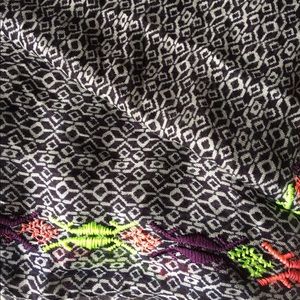 Old navy scarf. Light weigh