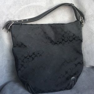 🎁Authentic Coach Signature Bucket Handbag🎁 EUC!!