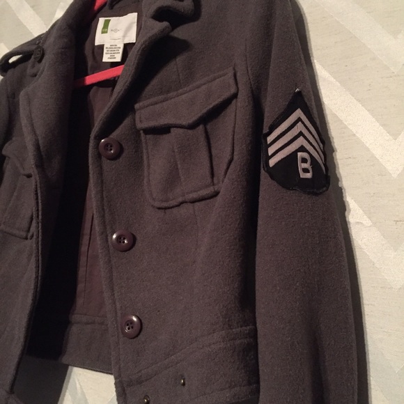 Cropped Wool Military Jacket - Picture 2 of 4