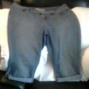 Old navy capri size 18 tall