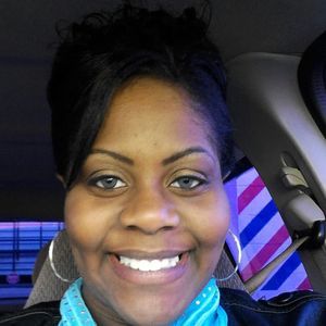 Meet your Posher, Shalexis