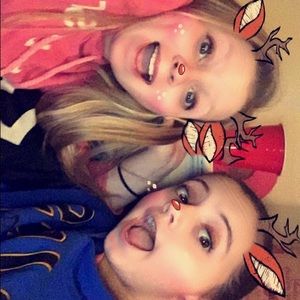 Meet your Posher, Caroline