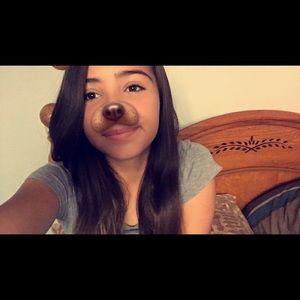 Meet your Posher, Mia