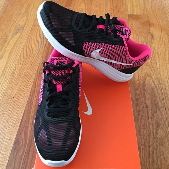 Womens Nike Running Shoes