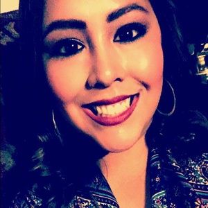 Meet your Posher, Jasmin