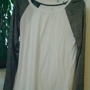 American Eagle long sleeve shirt