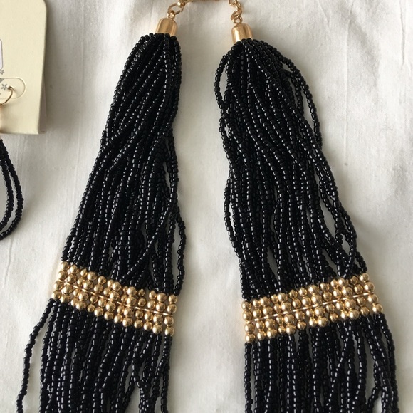 New Beaded Necklace Set - Picture 2 of 3