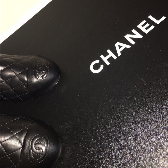 Chanel quilted boots - Picture 4 of 4