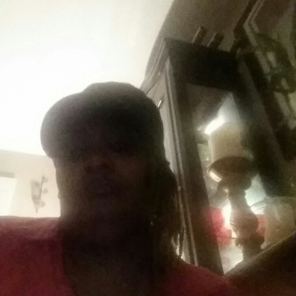 Meet your Posher, Nakisha