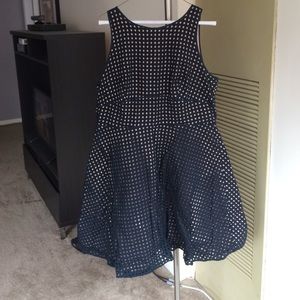 Fun A-line dress with waist accent
