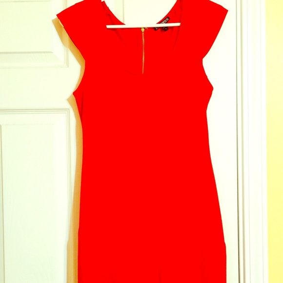 Red Express Cocktail Dress (size 6) - Picture 1 of 2