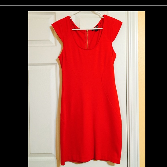 Red Express Cocktail Dress (size 6) - Picture 2 of 2