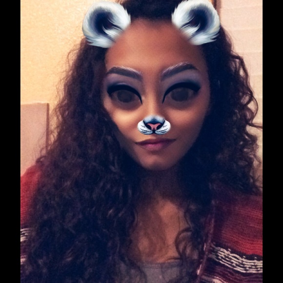 Meet your Posher, Cecillia