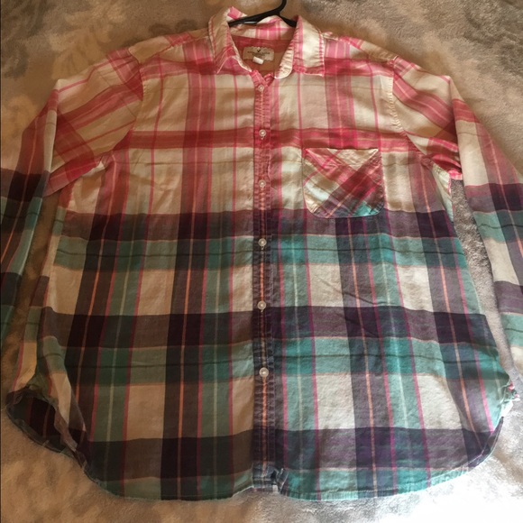 American Eagle Women's Plaid Button Down