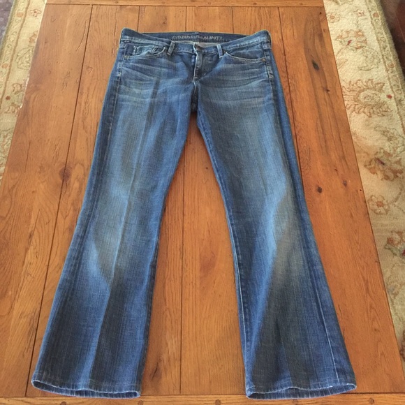 Citizens of Humanity Denim - COH Dita Petite Bootcut leg jeans size 29