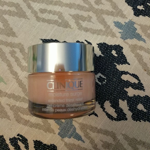 Clinique moisture surge 1oz
