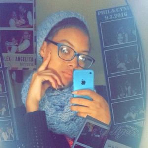 Meet your Posher, Lewuanale